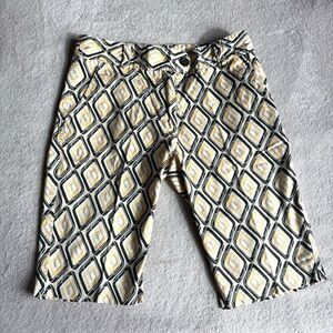 Lija Women’s Geometric Yellow Golf Bermuda Shorts